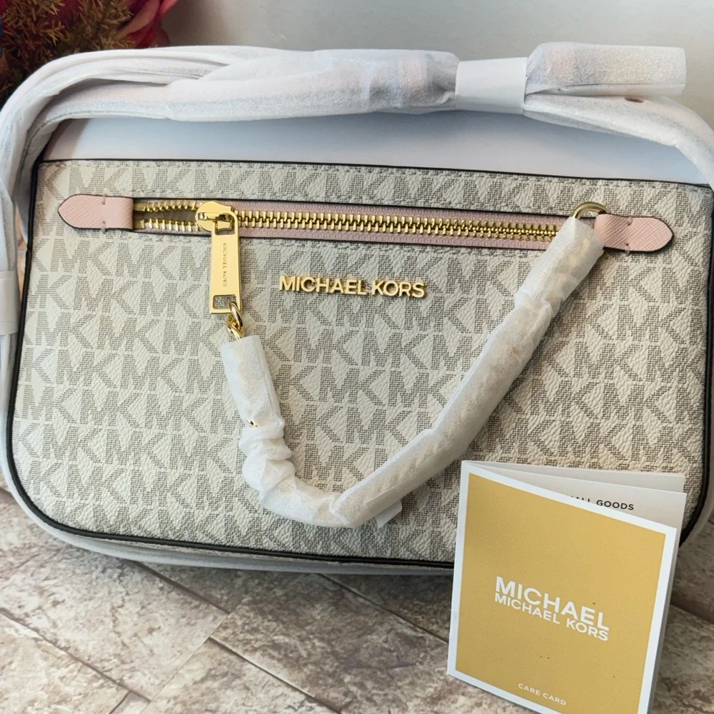 NWT MICHAEL KORS OUTLET Jet Set Large Logo Crossbody Bag